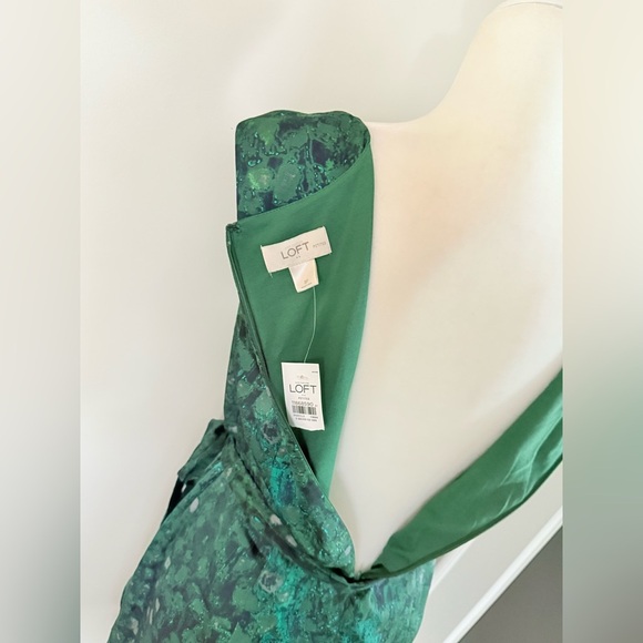 LOFT Emerald Green Sheath Dress 8P β Belted NWT - Picture 7 of 8